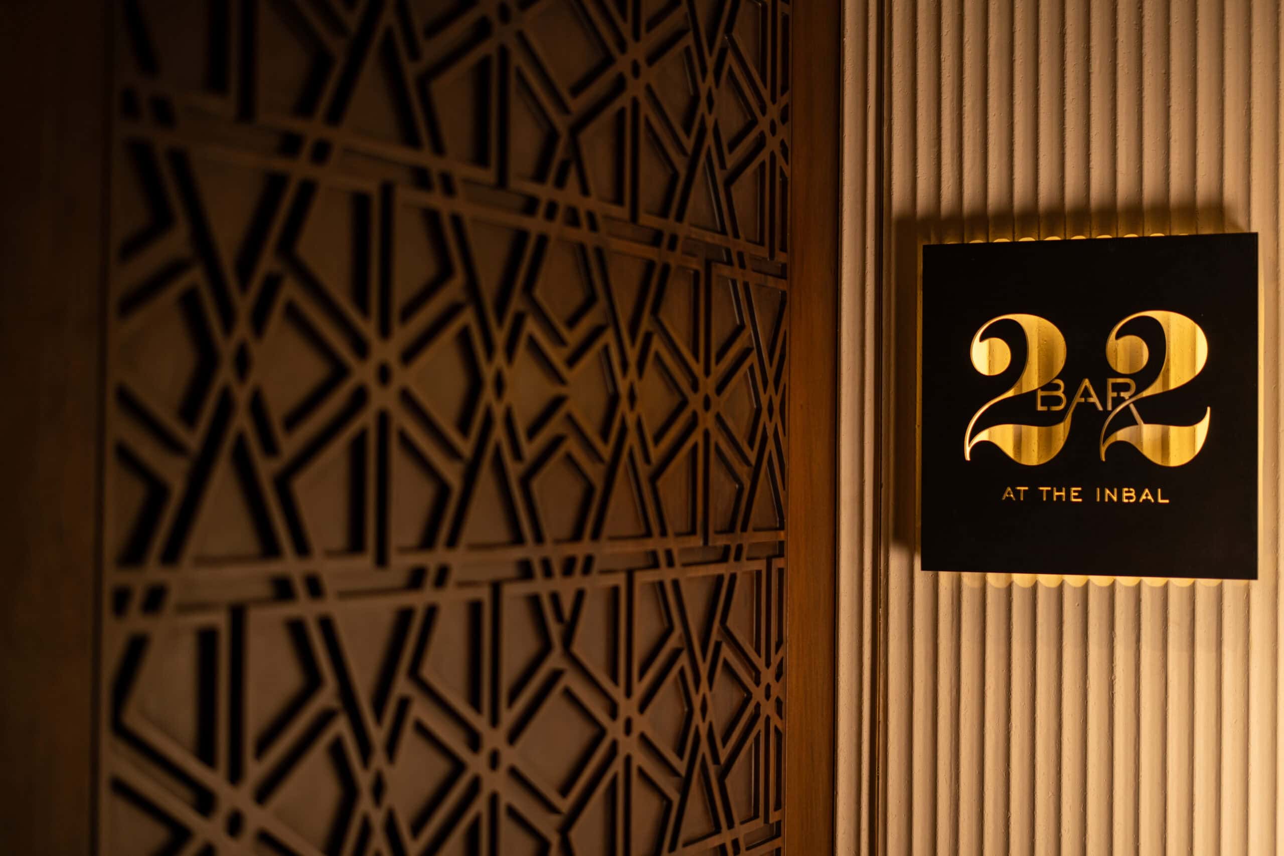 Bar 22